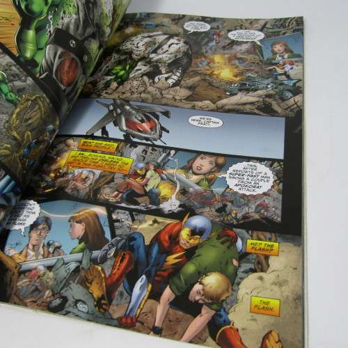 DC Comics Earth 2 graphic novel