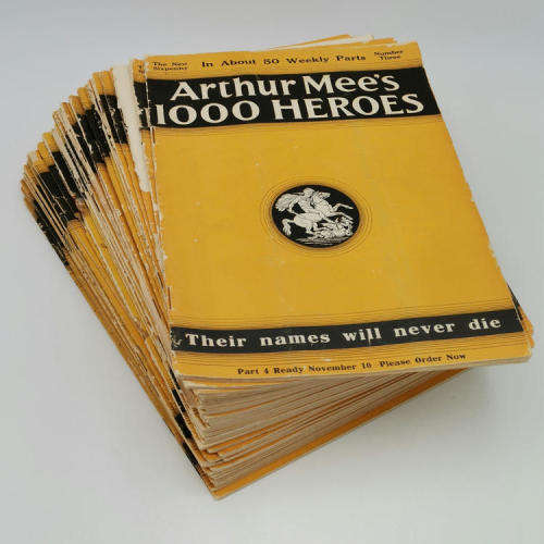 Lot of 34 Arthur Mee`s 1000 Heroes booklets - some covers loose