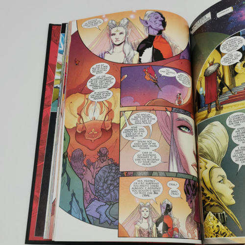 Marvel The Mighty Thor - Thunder in her veins graphic novel #120