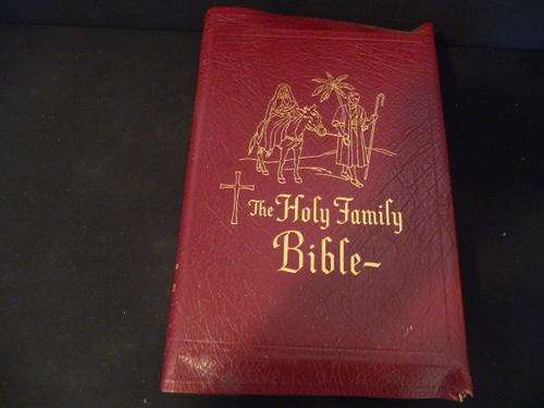Holy Family Edition of the Catholic Bible - Great Condition Hardly used