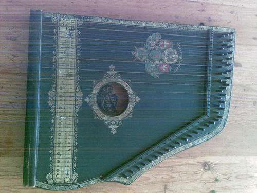 1800's Guitar-Zither