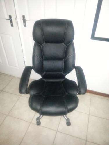 Very comfortable Computer chair