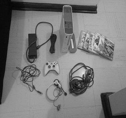 X BOX 360 AS IS