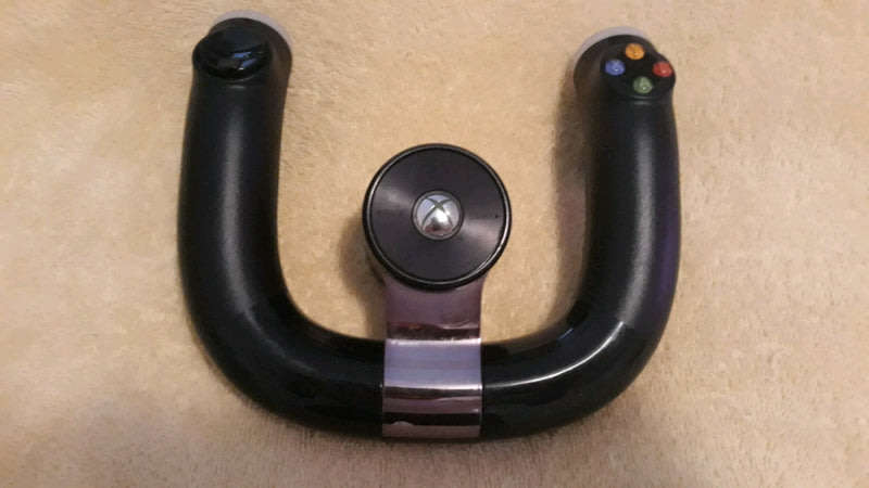 Xbox 360 + 3 Games and STEERING WHEEL --- GTA - NEED FOR SPEED - PES