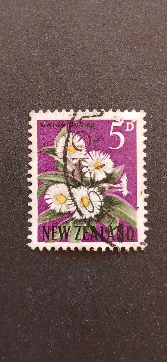 NEW ZEALAND 1960-63 LOCAL MOTIFS-FLOWERS