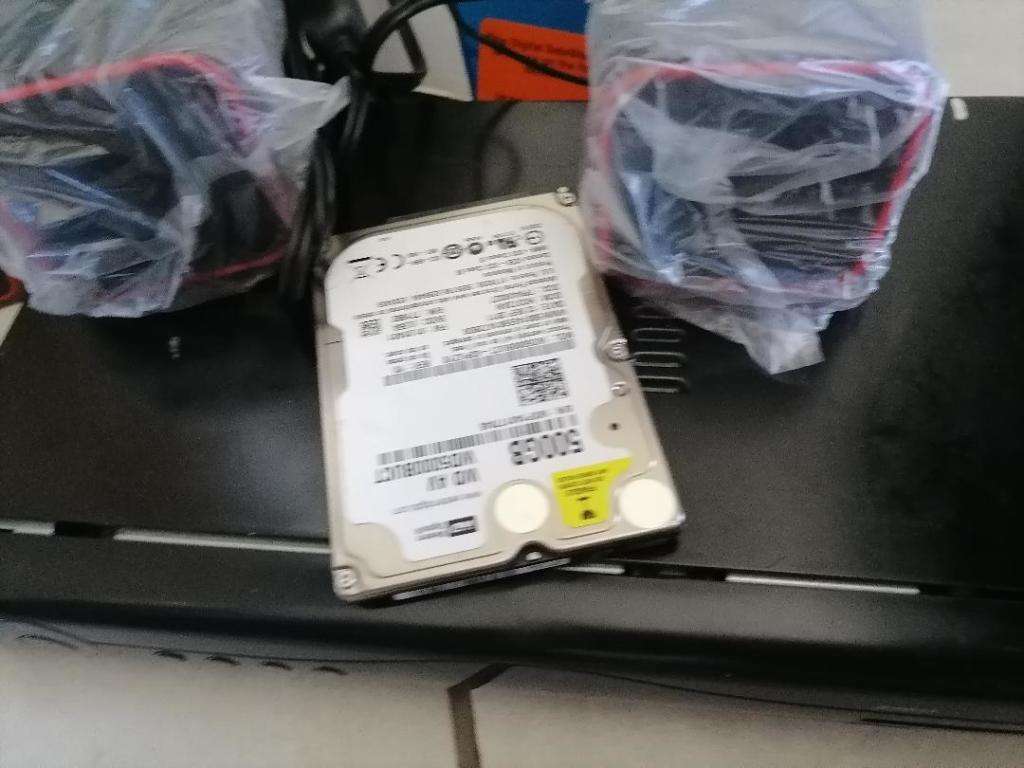 ***LIQUIDATION ITEM**R30 FREIGHT**LOT OF ELECTRONICS**PC BOX,HARD DRIVE,SPEAKERS,DSTV ETC**