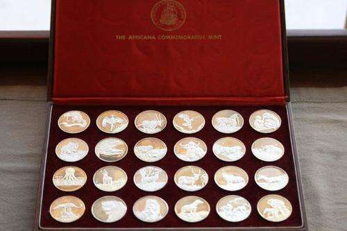 1976 AFRICANA COMMEMORATIVE MINT STERLING SILVER 50th ANNIVERSARY WILDLIFE MEDALLION COLLECTION!