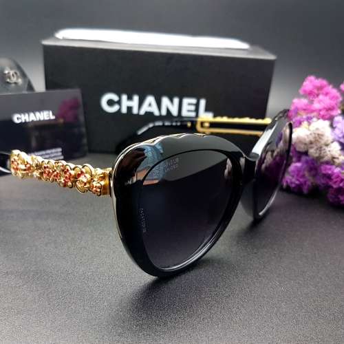 BRAND NEW CHANEL POLARIZED DESIGNER SUNGLASSES FOR SALE