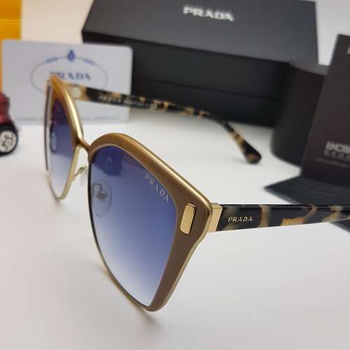 BRAND NEW PRADA DESIGNER SUNGLASSES FOR SALE