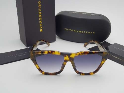 BRAND NEW VICTOIA BECKHAM  DESIGNER SUNGLASSES FOR SALE