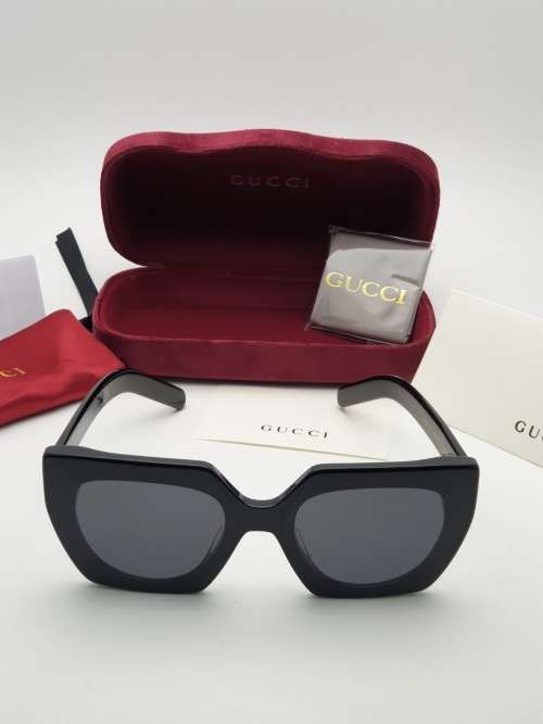 BRAND NEW GUCCI DESIGNER SUNGLASSES FOR SALE