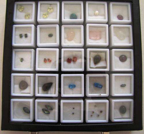 STUNNING MIX OF 36 GEMSTONES - INCL 7 DIAMONDS, 1 RUBY &1 SAPPHIRE - COMES IN DISPLAY CASE