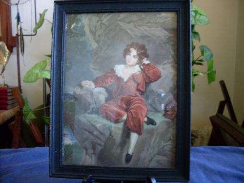 Delightful old vintage print in black wooden frame.  30cmx23cm