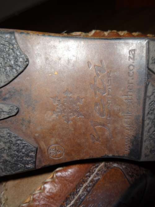 Ladies Hand Stitched Genuine Leather Sheepskin Boots - Size 5