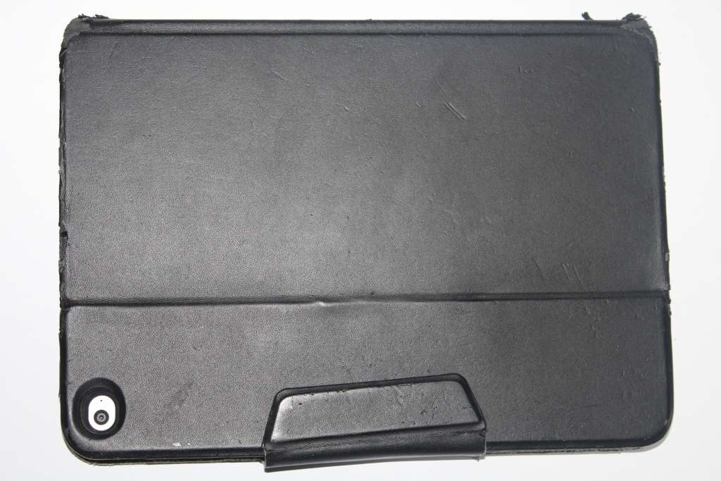 iPad Air (Gen5) Mint Condition(Screenguard & Cover Included)