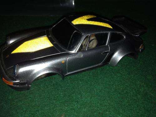 Ninco - Porsche Body + Chassis - Spares or Repair or Scenery - 1:32 Scale