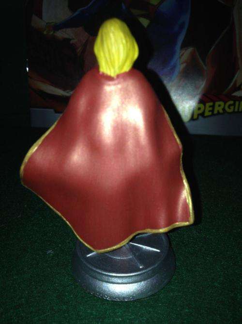 DC Chess Collection - Supergirl c/w Magazine no 37 Eaglemoss Collections