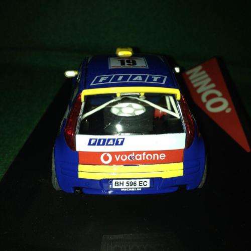 Ninco - Fiat Punto Super 1600 "Vodafone" NC5 motor (new)  1:32 Scale