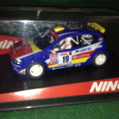 Ninco - Fiat Punto Super 1600 "Vodafone" NC5 motor (new)  1:32 Scale