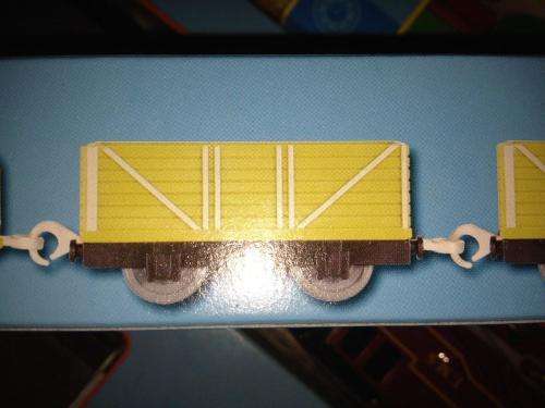 Thomas & Friends - Diesel 10 + 2 Carriages  Motorized Railway Track Master System- TOMY