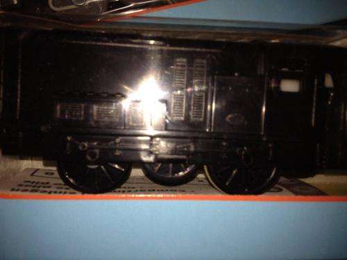 Thomas & Friends - Diesel + 2 Carriages  Motorized Railway Track Master System- TOMY