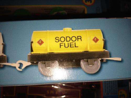 Thomas & Friends - Diesel + 2 Carriages  Motorized Railway Track Master System- TOMY