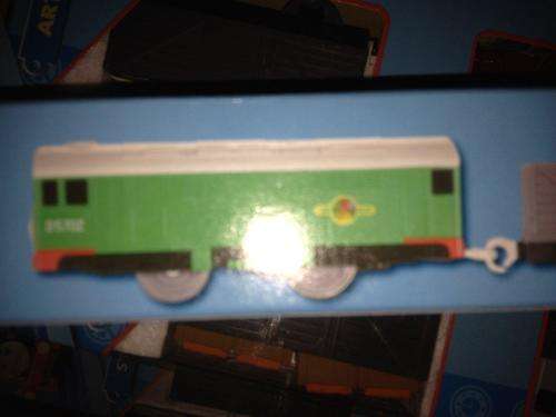 Thomas & Friends - Boco + 2 Carriages  Motorized Railway Track Master System- TOMY