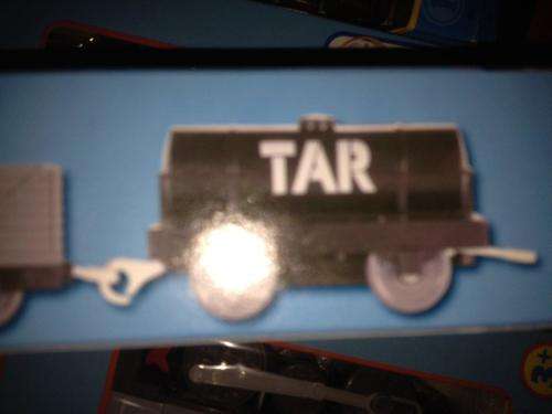 Thomas & Friends - Boco + 2 Carriages  Motorized Railway Track Master System- TOMY