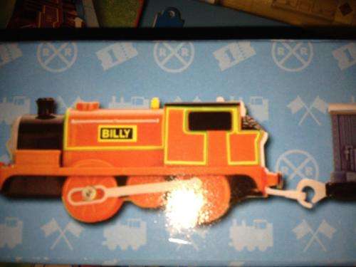 Thomas & Friends - Billy + 2 Carriages  Motorized Railway Track Master System- TOMY
