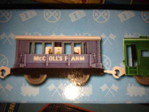 Thomas & Friends - Billy + 2 Carriages  Motorized Railway Track Master System- TOMY