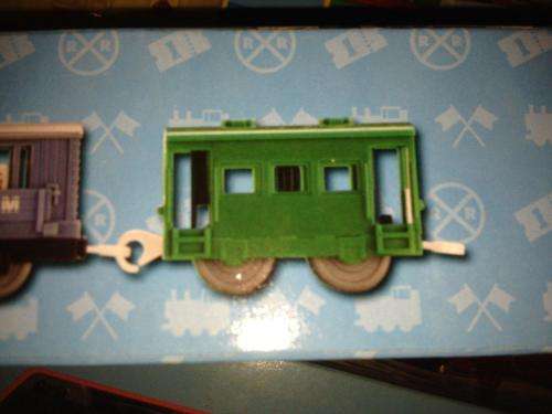 Thomas & Friends - Billy + 2 Carriages  Motorized Railway Track Master System- TOMY