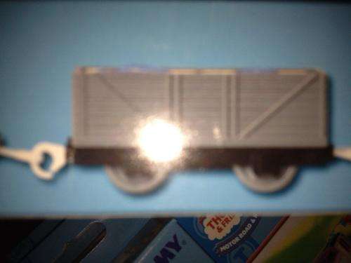 Thomas & Friends - Arthur  + 2 Carriages  Motorized Railway Track Master System- TOMY