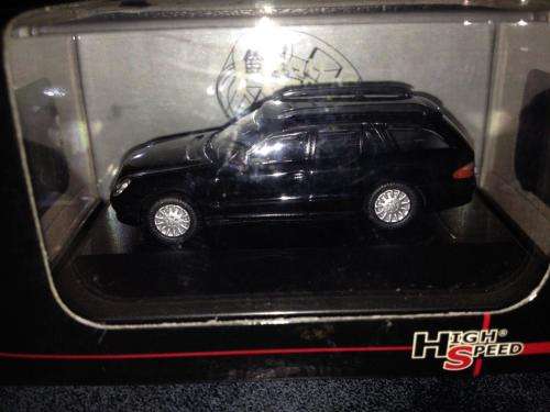 High Speed - Mercedes Benz ML Class  - HO 1:87 Scale