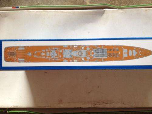 Trumpeter - USSR Navy Kalinin Battle Cruiser 1:700 Scale - Plastic Model Kit 05709