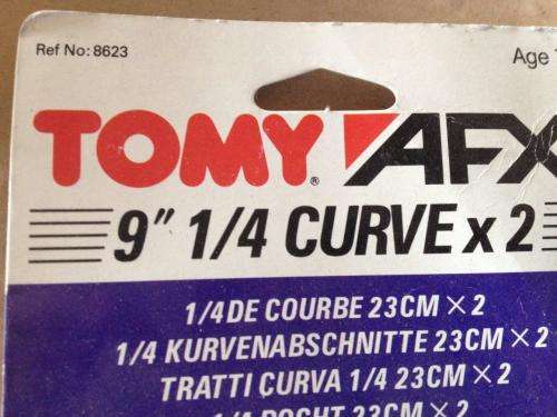 Tomy AFX 9" Curve Track 2 in a blister pack Ref 8623 (NOS) - HO Scale