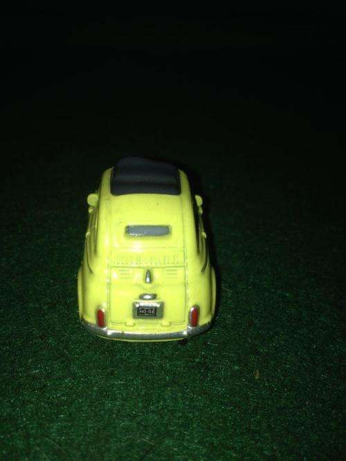 Cars Mini - Luigi - Disney Pixar (Die Cast & Plastic) Mattel