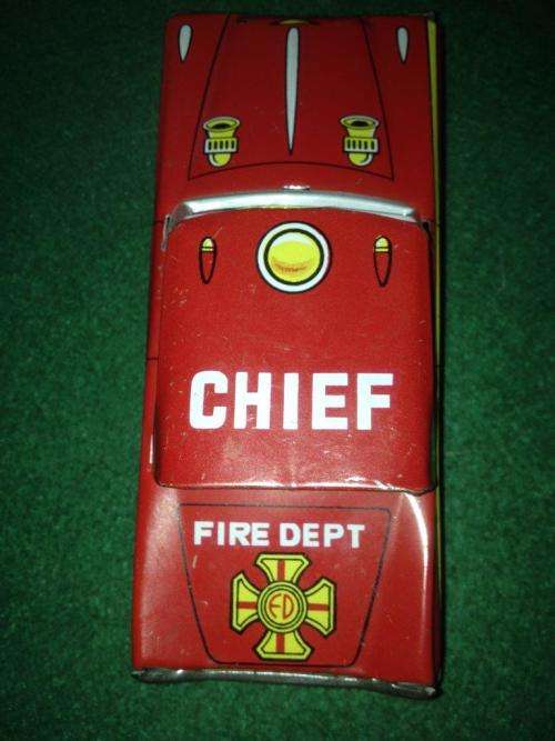 Vintae Tin Plate Fire Chief Friction Car +-12cm long