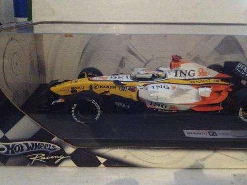 Hotwheels - Renault F1 Team R27 Giancarlo Fisichella 1:18 Scale