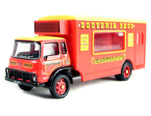 Hornby R7047 "Bartellos' Big Top Circus" Circus Mobile souvenir Shop  - 1:76 00 Scale