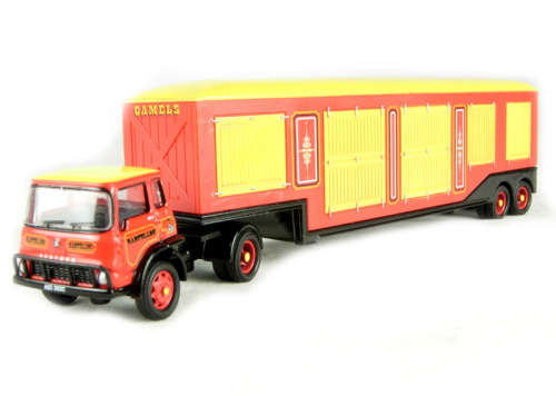 Hornby R7045 "Bartellos' Big Top Circus" Long Camel Truck - 1:76 00 Scale