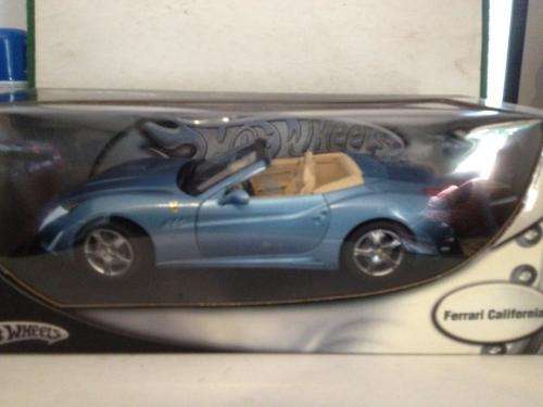 Hotwheels - Ferrari California 1:18 Scale