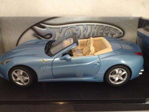 Hotwheels - Ferrari California 1:18 Scale