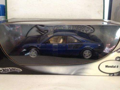 Hotwheels - Ferrari Mondial 8 1:18 Scale