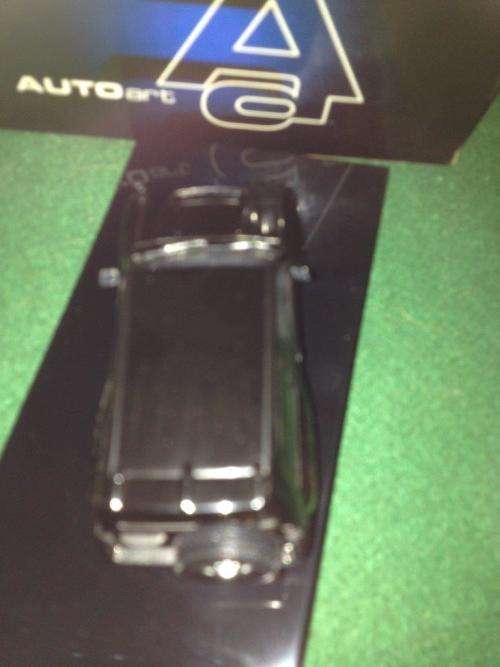 Auto art - Mitsubishi Pajero in a Mercedes Benz G-Wagon SWB 80`s-90`s box (NOS)