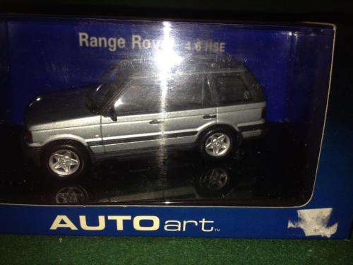 Auto art - Range Rover 4.6 HSE Silver 1:43 Scale