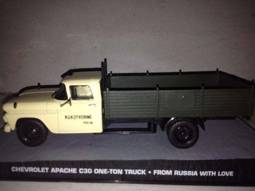 Chevrolet Apache C30 One-Ton Truck - From Russia With Love - James Bond C.C no126 1:43