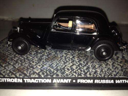 Citroen Traction Avant - From Russia With Love - James Bond Car Collection no40 1:43 Scale Die Cast