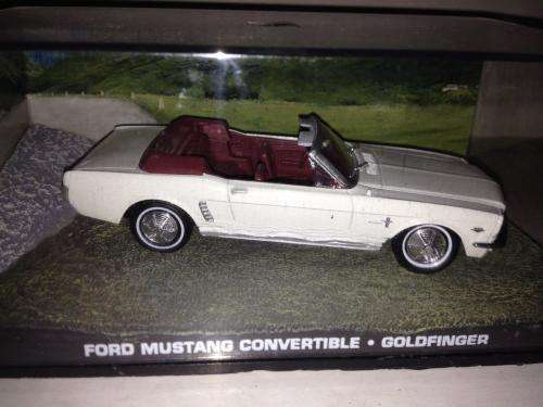 Ford Mustang Convertible - Goldfinger - James Bond Car Collection no35 1:43 Scale Die Cast