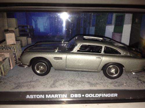 Aston Martin DB5 - Goldfinger - James Bond Car Collection no25 1:43 Scale Die Cast