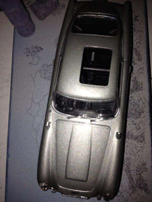 Aston Martin DB5 - Goldfinger - James Bond Car Collection no25 1:43 Scale Die Cast